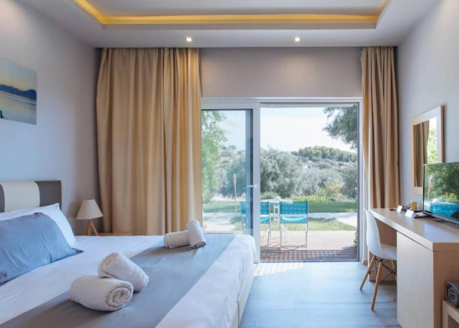 Doroufi Inn Koilas Ngoại thất bức ảnh