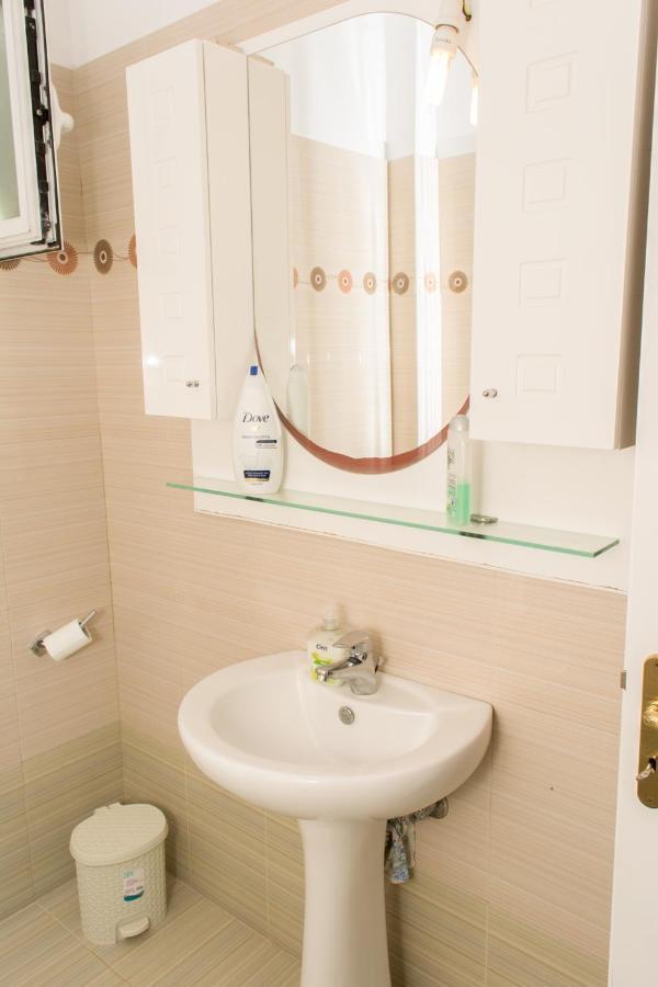 Doroufi Inn Koilas Ngoại thất bức ảnh