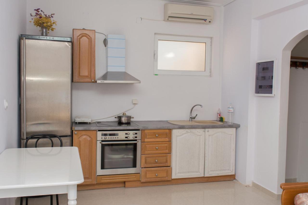 Doroufi Inn Koilas Ngoại thất bức ảnh